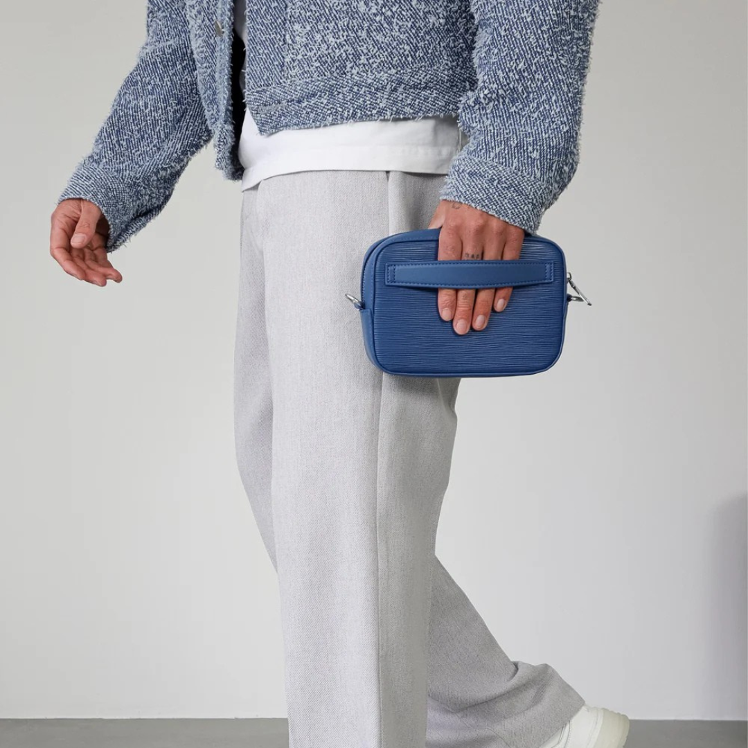 Bolsa de ombro em pele sintética com bolso frontal para homem