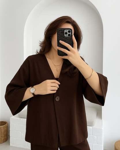 Cardigan com fecho de botões e design casual