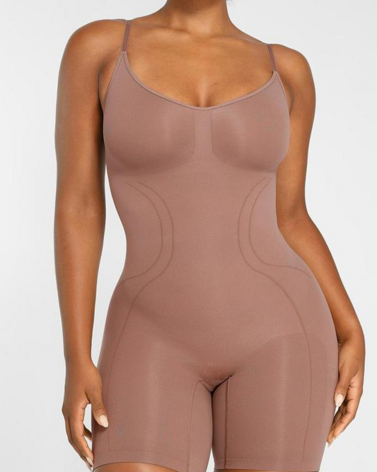 Body Inteiro com Elevação do Rabo para Mulher 