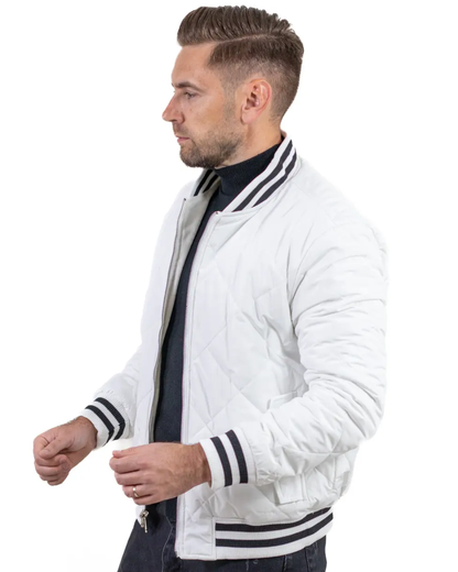 Casaco para homem com design acolchoado moderno