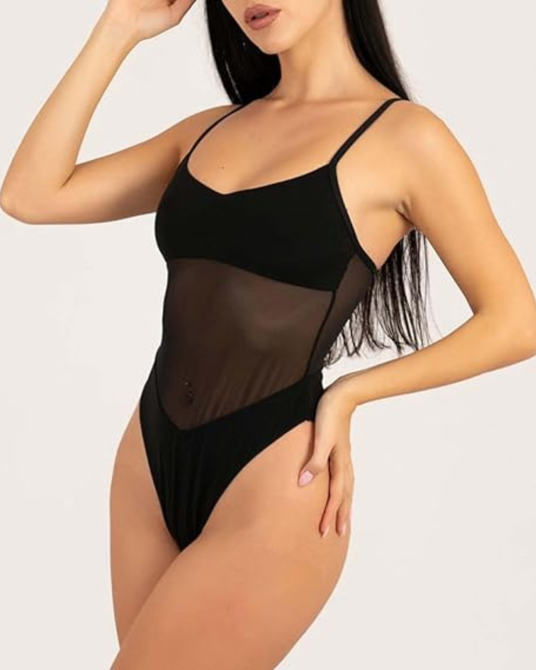 Casa de banho feita de uma única peça com transparência 