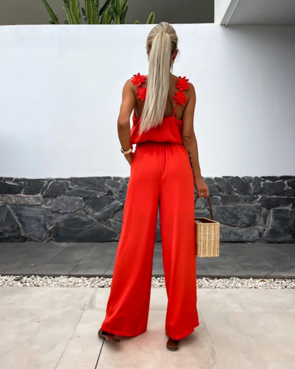 Macacão Comprido com Alças Florais e Decote em V para um Look Elegante e Descontrado 