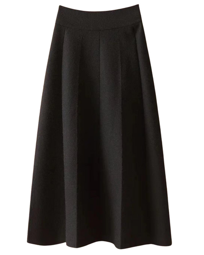 Vestido comprido para menina com 8 folhos. 