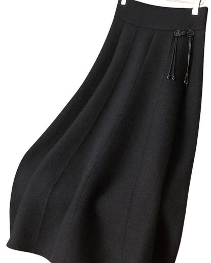 Vestido comprido para menina com 8 folhos. 