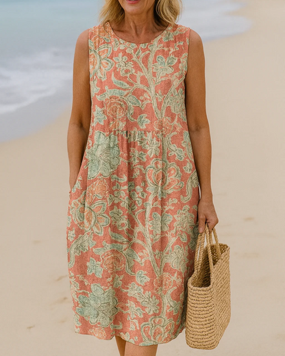 Vestido vintage com flores e manga curta. 
