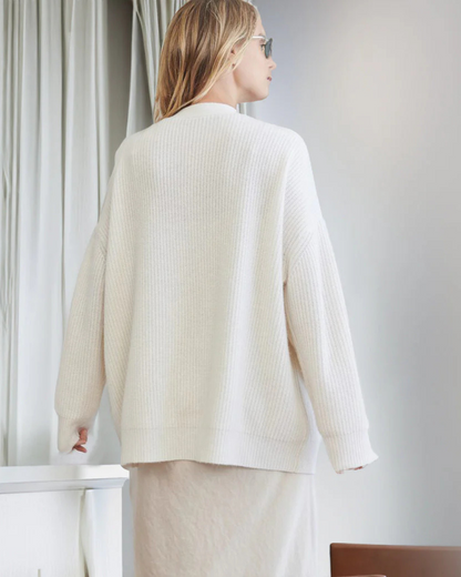 Cardigã de Malha Leve com Fechamento de Botões e Design Casual