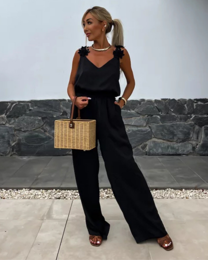 Macacão Comprido com Alças Florais e Decote em V para um Look Elegante e Descontrado 