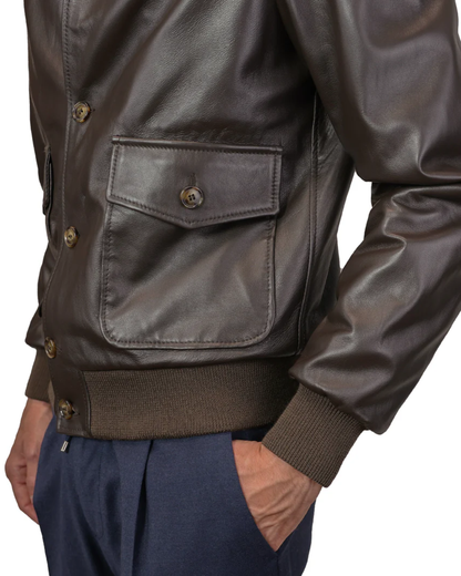 Casaco térmico para homem com forro isolante.