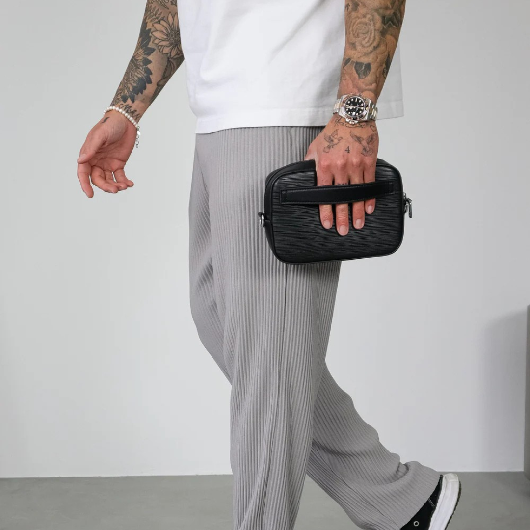 Bolsa de ombro em pele sintética com bolso frontal para homem