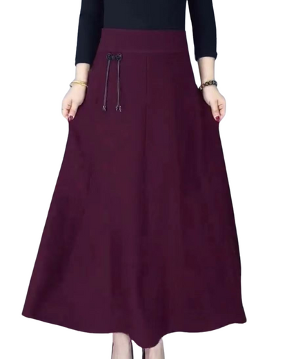 Vestido comprido para menina com 8 folhos. 